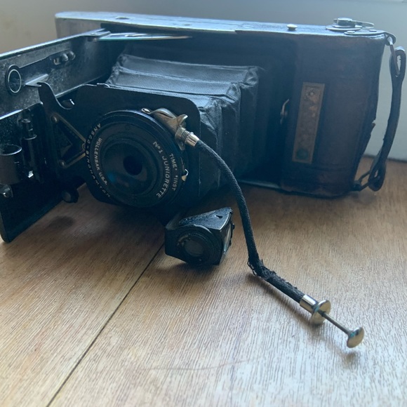 Historic 1925 Ansco Binghampton No.1 juniorette Camera. With corded shutter. - Picture 3 of 13